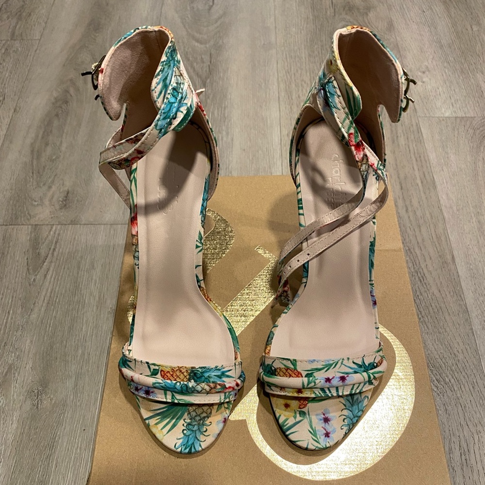 Beautiful size 7 floral print ankle strap stilettos